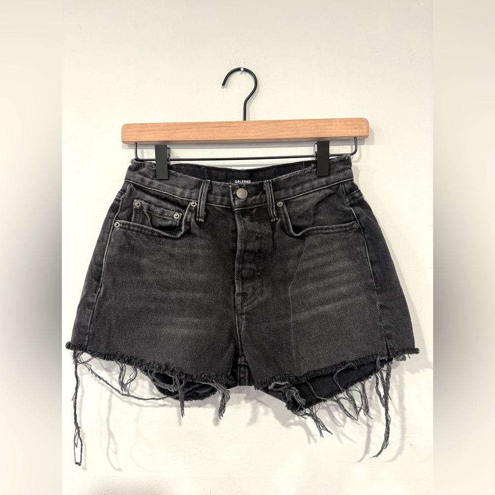 GRLFRND Karolina Shorts. Size 25